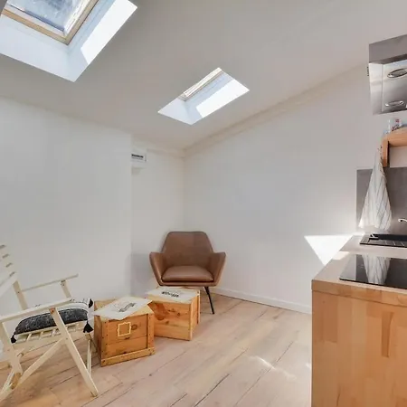 Place Stanislas 5eme Апартаменты *